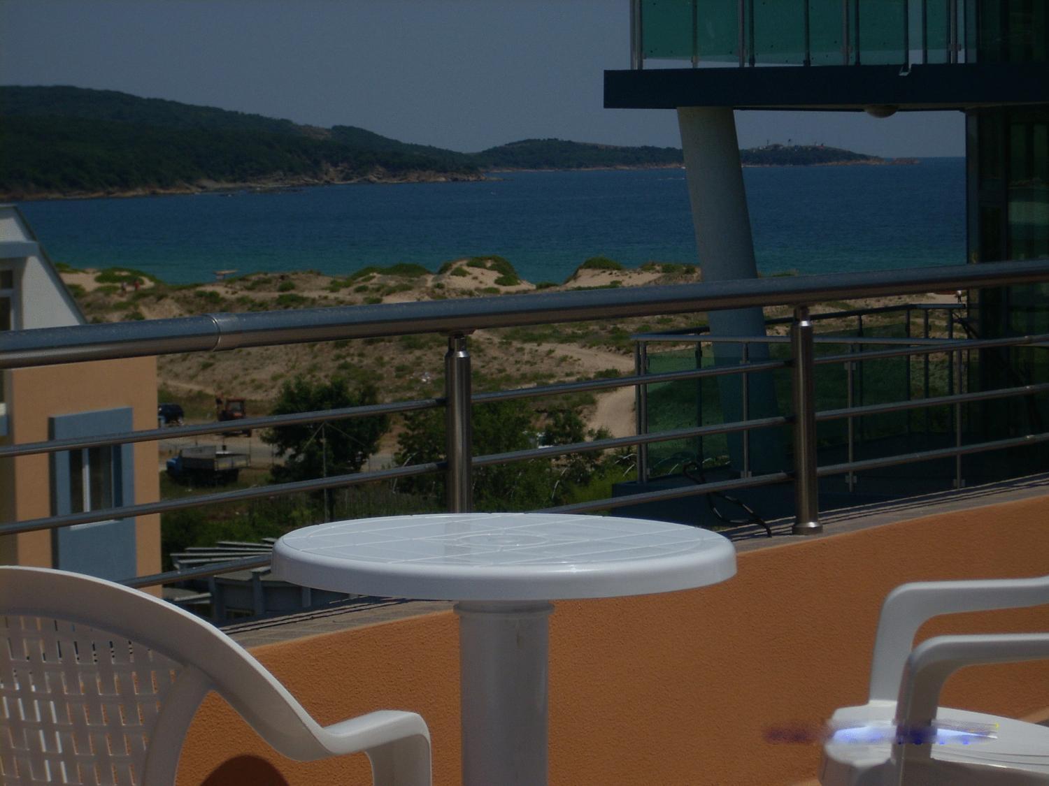 Hotel Venecia Primorsko Dış mekan fotoğraf